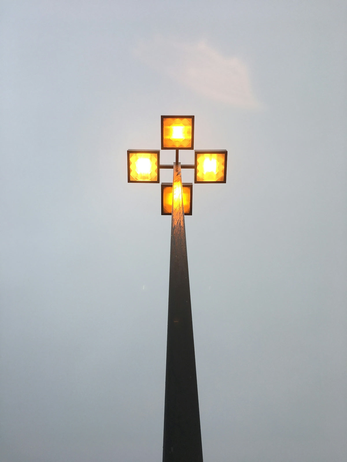 lighted lamp post