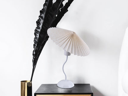 Piairie Table Lamp Black White Elegant Japanese Parasol Style.