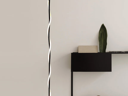 Rio Dimmable LED Floor Lamp Black for Modern and Stylish Lighting.