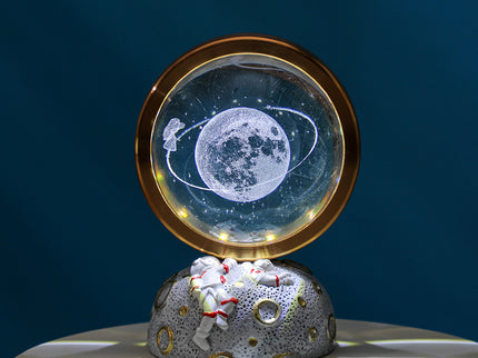 Starry Sky Walking Galaxy Astronaut LED Night Light - Decorative Space-Themed Lamp with Starry Globe